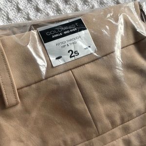 NWT&Packaging, Express Columnist Mid Rise Ankle Pant.